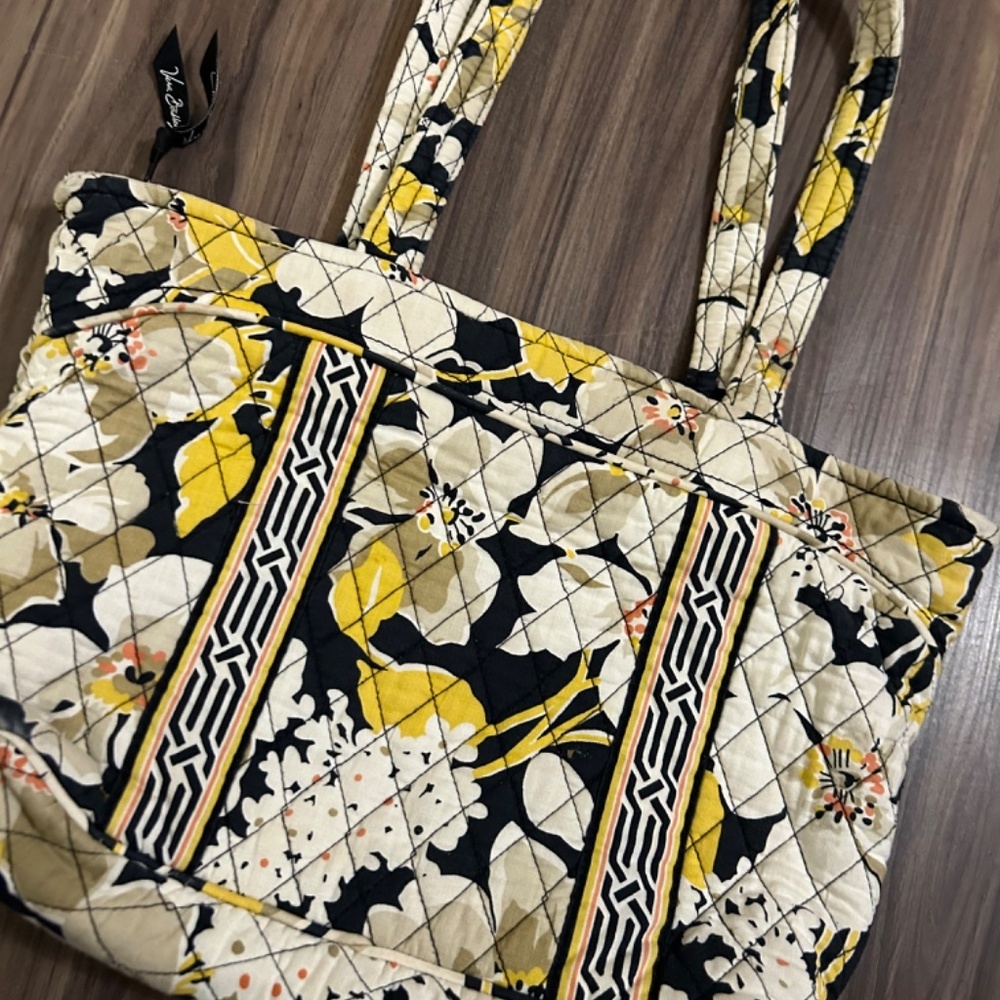Vera Bradley shoulder bag - Picture 2 of 5